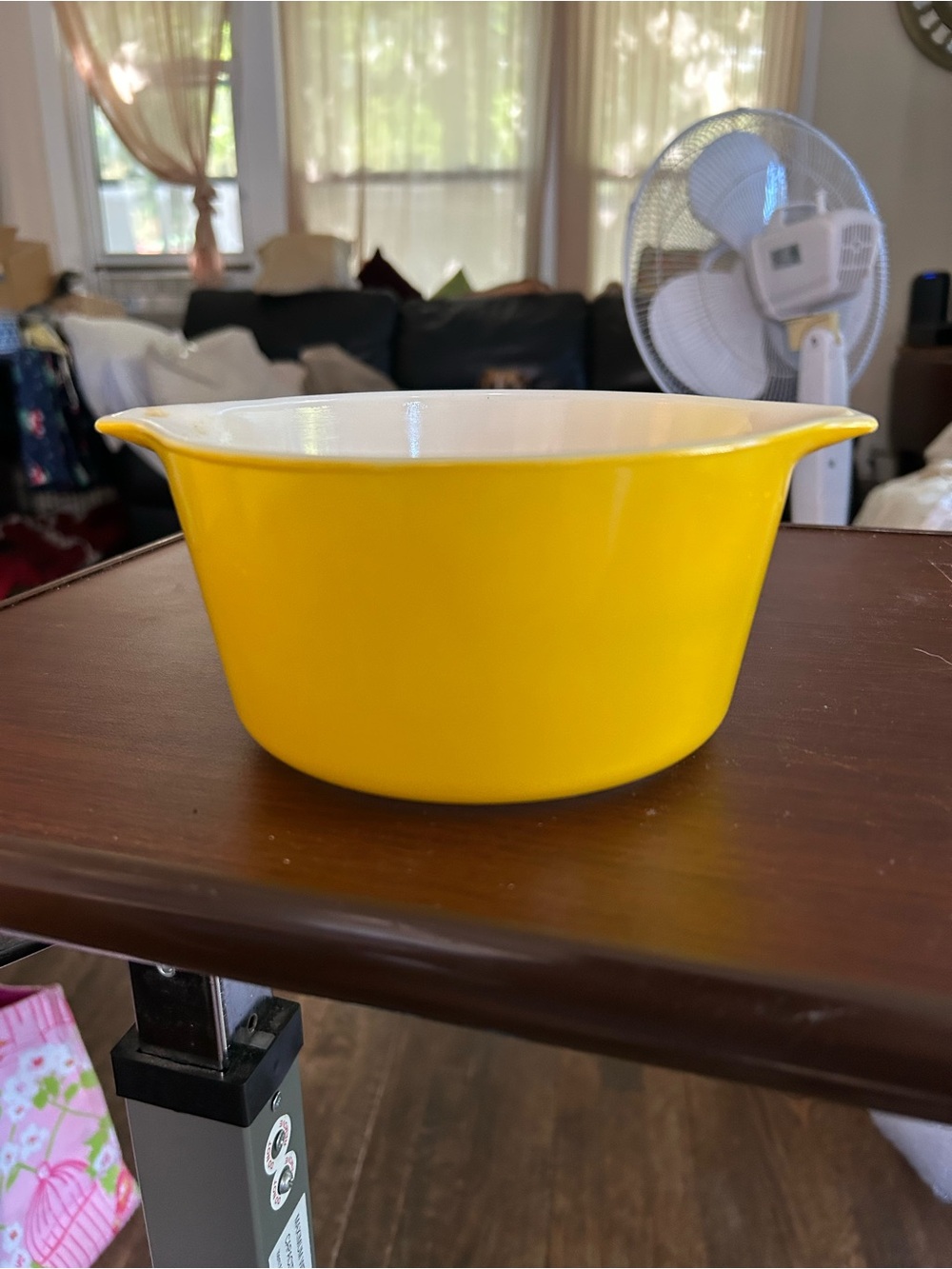 Vintage Pyrex 1 quart yellow casserole dish missing lid